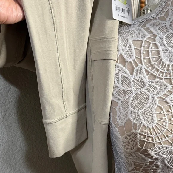 Athleta Salutation Cargo Tight - Picture 7 of 9